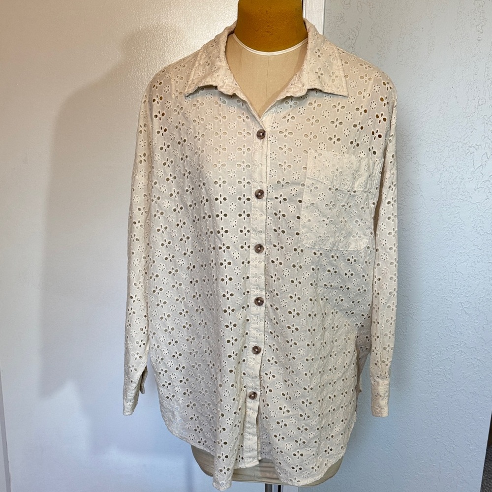 Maurices Cream Eyelet Button Down Blouse Shirt 2XL